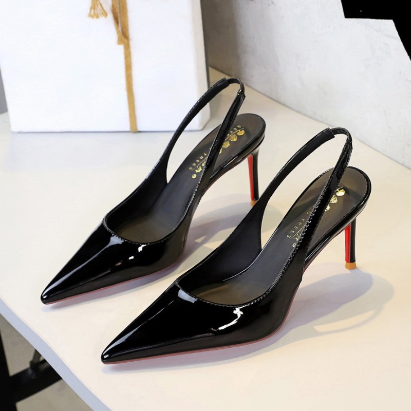 Patent Leather Pump - Nuevos tacones altos puntiagudos europeos y